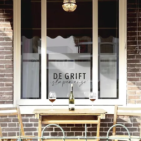 De Grift Гостевой дом Апелдорн